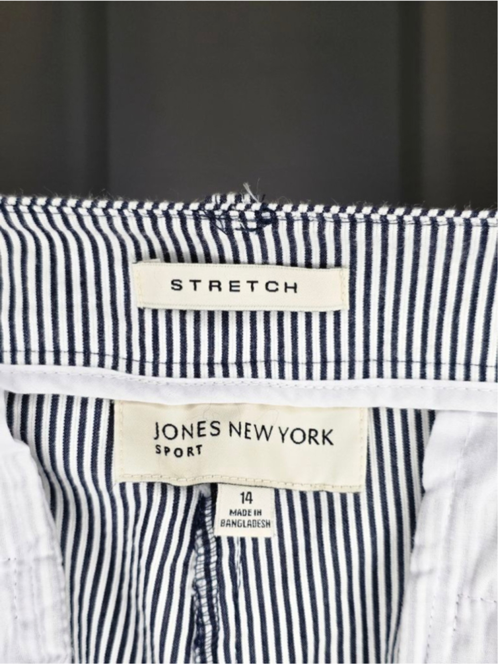 Jones New York Sport Striped Bermuda Shorts White Navy Women’s Size 14 - Picture 6 of 6